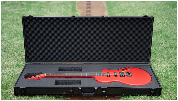 NATASHA SEEKER Imperial Red - Электрогитара смарт