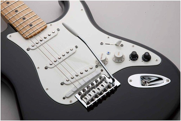 ROLAND G-5-BLK V-guitar (Ви Гитара) - электрогитара