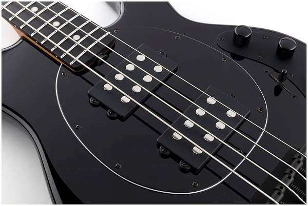 MUSIC MAN H10700 StingRay Special Black - Бас-гитара 4 струны