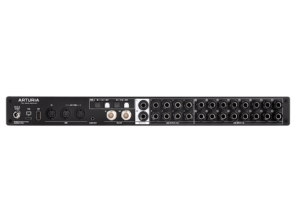Аудиоинтерфейс USB [831001] Arturia [Audiofuse 16 Rig] 24бит/192кГц, 2 комбо входа XLR/1/4", 16 аналоговых входов, 10 аналоговых выходов, 2 выхода для наушников, 2 входа и 2 выхода ADAT, вход/выход Word Clock, MIDI (In/Out/Thru), 3 порта USB-A для подклю