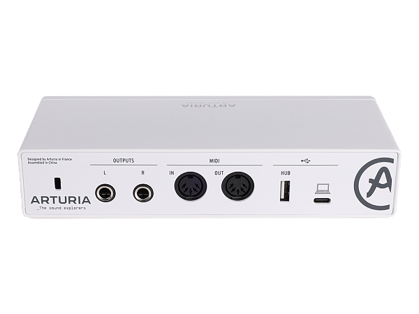Аудиоинтерфейс USB [800212] Arturia [MiniFuse Recording Pack White] комплект: MiniFuse 2, микрофон CM1, поп фильтр, наушники EF1 и XLR кабель. Цвет - белый