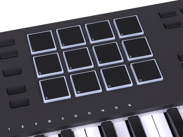 MIDI клавиатура [231632] Arturia [KeyLAB 61 MK3 Black] 61 клавиша, полувзвешенная механика, дисплей, 12 пэдов , 9 фейдеров, 9 поворотных регуляторов, 3 входа для подключения педалей, MIDI in/out, USB-C