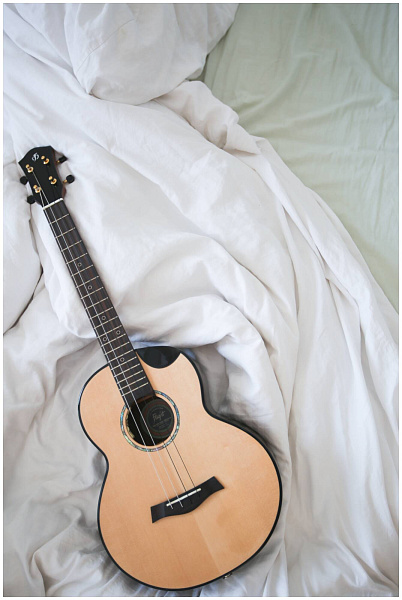FLIGHT AURORA BARITONE EQ-A - Укулеле баритон