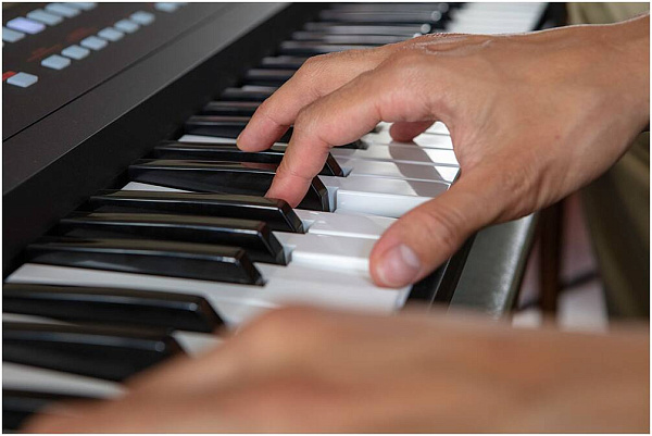 ROLAND E-X50 - Синтезатор