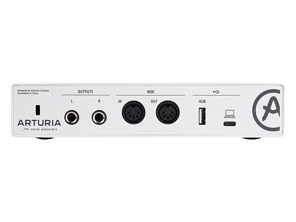 Аудиоинтерфейс USB [800212] Arturia [MiniFuse Recording Pack White] комплект: MiniFuse 2, микрофон CM1, поп фильтр, наушники EF1 и XLR кабель. Цвет - белый