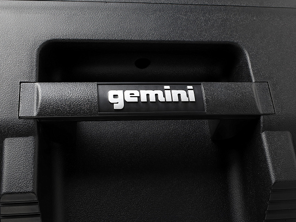 Акустическая система Gemini [GSP-5500] Активная, 2-х полосная, RMS/Peak 550/2200 Вт, АЧХ 40-20000 Гц, SPL 126 дБ, 15" ВЧ, 1,35" ВЧ, вх.: (2) XLR Mic, (2) 1/4" TRS Mic, 1/8” TRS AUX, RCA (L/R) AUX, XLR, вых.: XLR Mix, USB, SD, FM, Bluetooth