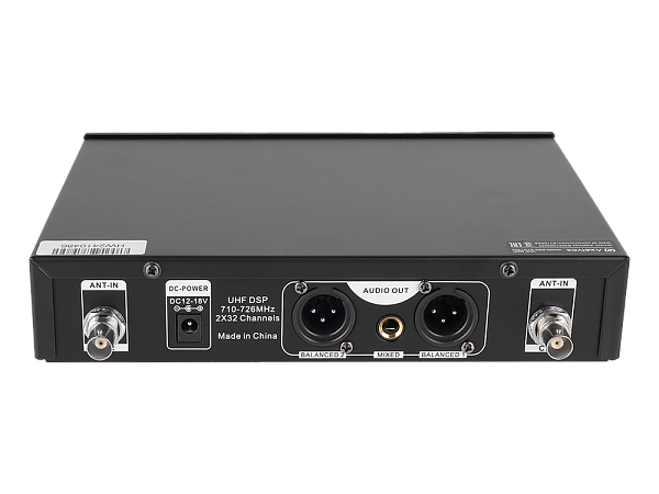 Микрофонная радиосистема Axelvox [DWS7000HT (LT Bundle)] UHF 710-726 MHz, 2 x 32 канала, LCD дисплей, 2х ИК порт, 2x поясных передатчика, 2x головной микрофон, 2x петличный микрофон