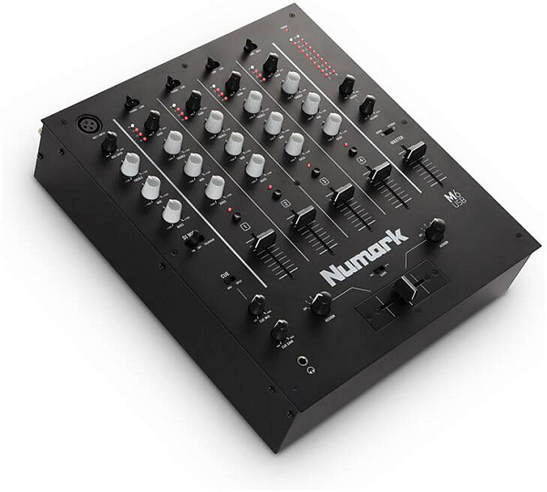 NUMARK M6 USB - DJ-микшерный пульт 3-х канальный, 6xRCA.