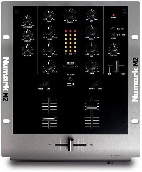 NUMARK M2, 2-канальный 10' микшер входы: 2-4 линейных/phono, 2 phono,...