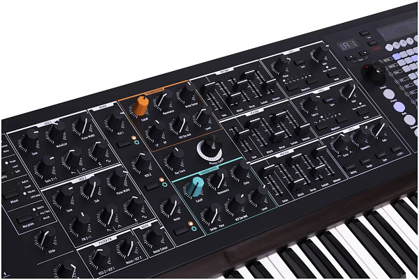 ARTURIA PolyBrute Noir - синтезатор, 61 клавиша, 6 голосная полифония,...