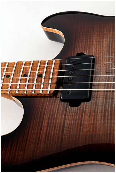 MUSIC MAN H81200 Sabre Cobra Flame - Электрогитара