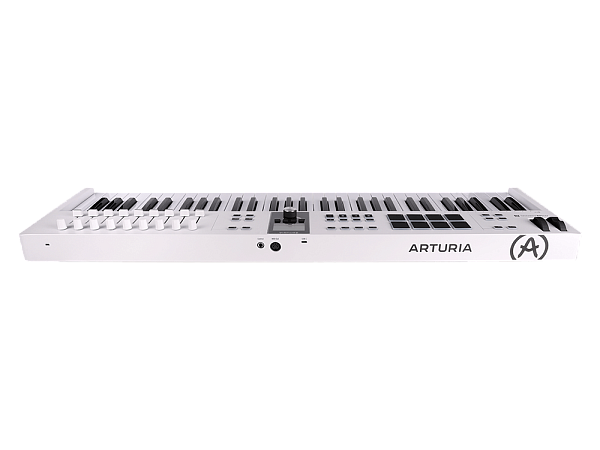 MIDI клавиатура [231531] Arturia [KeyLab Essential 61 mk3 White] 61 клавиша, LCD дисплей, 9 энкодеров, 8 пэдов, 9 фейдеров, 12 кнопок управления, колеса высоты тона и модуляции, 1/4" Jack вход для педали, MIDI выход, Type-C