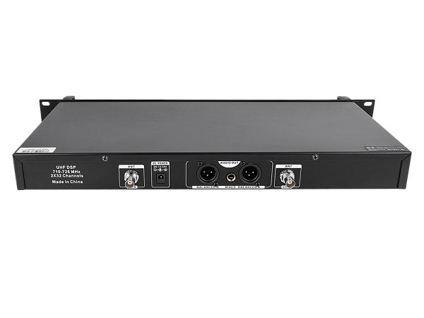 Микрофонная радиосистема Axelvox [DWS7000HT (RT Bundle)] UHF 710-726 MHz, 2 х 32 канала,LCD дисплей, 2х ИК порт, 2 ручных микрофона, 2 держателя на стойку, 2 силиконовых кольца, рэковый приемник