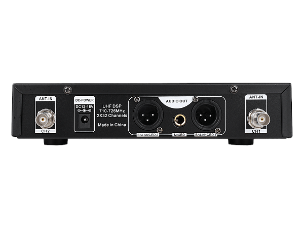 Микрофонная радиосистема Axelvox [DWS7000HT (HT Bundle)] UHF 710-726 MHz, 2 х 32 канала,LCD дисплей, 2х ИК порт, 2 ручных микрофона, 2 держателя на стойку, 2 силиконовых кольца.