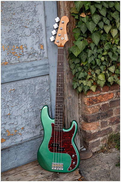 JET JPB-300 SG R - Бас-гитара 4 струны