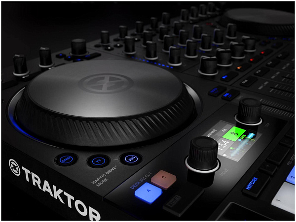 NATIVE INSTRUMENTS Traktor Kontrol S4 Mk3 - Контроллер