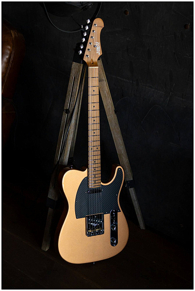 JET JT-30 Gold - Электрогитара шестиструнная