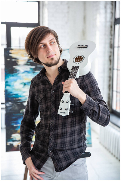 VESTON UKULELE KUS 15 WH - Укулеле сопрано