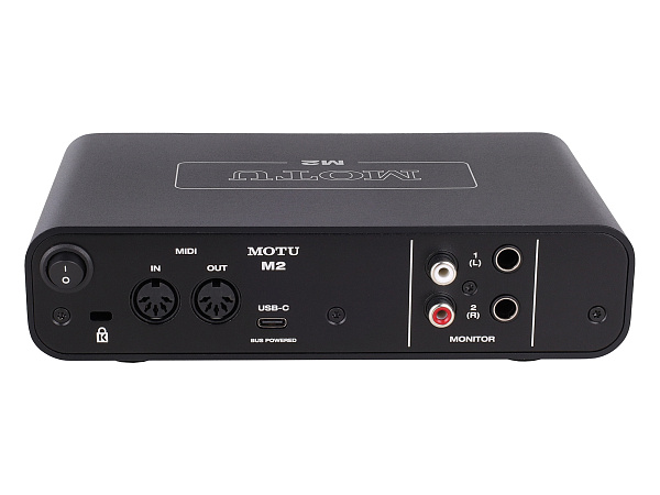 Аудиоинтерфейс USB [3120/3121] Motu [M2] АЦП/ЦАП: 24 бит/192 кГц, ЦАП ESS Sabre32 Ultra, 120 дБ, THD+N: -110 дБ, 2xCombo XLR/TRS микр./инстр. Входа / 2xRCA выхода, 2x1/4" TRS Jack выхода, 1/4" TRS Jack выход для наушников, MIDI вход/выход, USB-C