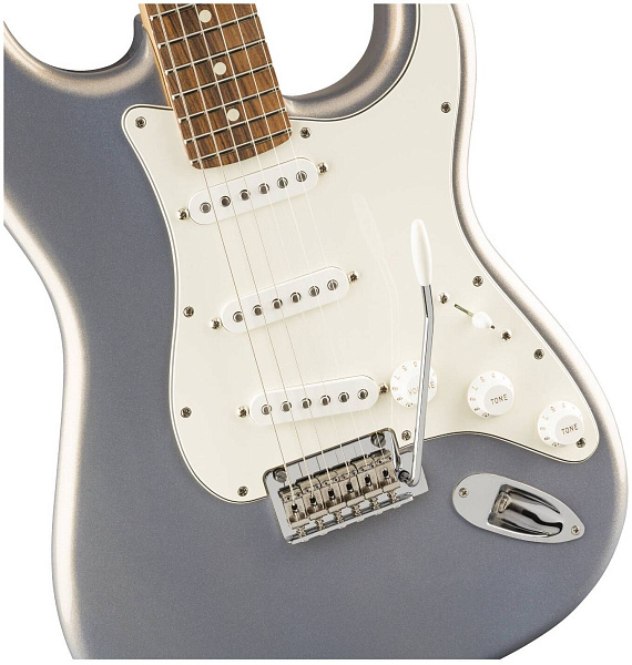 FENDER PLAYER STRATOCASTER®, PAU FERRO FINGERBOARD, SILVER электрогитара,...