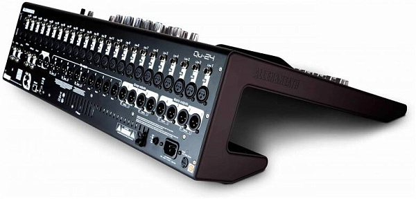 ALLEN&HEATH QU-24C - Микшерный пульт