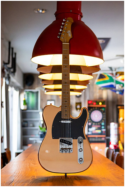 JET JT-30 Gold - Электрогитара шестиструнная