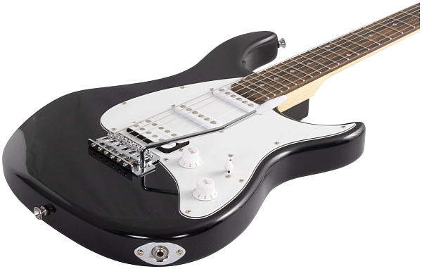 PEAVEY Raptor Plus Black - Электрогитара