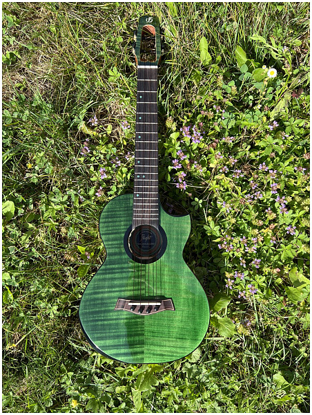 FLIGHT COMET TENOR EQ-A Green - Укулеле тенор