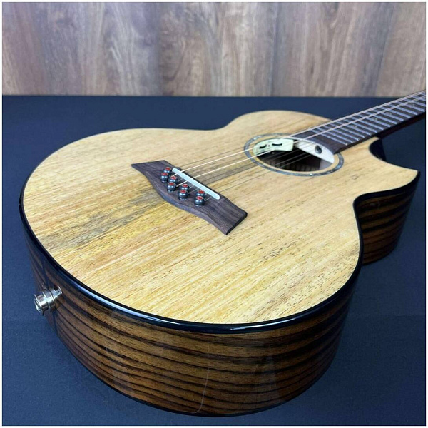 FLIGHT MAIA Baritone 8 EQ-A - Укулеле 8-ми струнный баритон