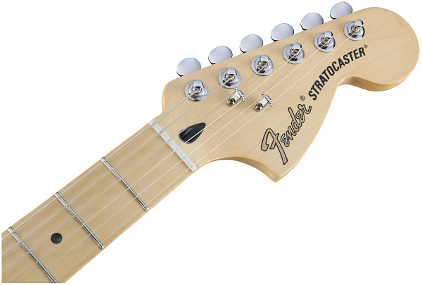 FENDER FENDER DELUXE STRAT MN Sapphire Blue Transparent - Электрогитара
