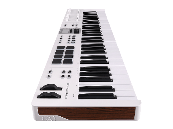 MIDI клавиатура [231531] Arturia [KeyLab Essential 61 mk3 White] 61 клавиша, LCD дисплей, 9 энкодеров, 8 пэдов, 9 фейдеров, 12 кнопок управления, колеса высоты тона и модуляции, 1/4" Jack вход для педали, MIDI выход, Type-C