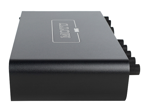 Аудиоинтерфейс USB [3160/3161] Motu [M6] АЦП/ЦАП: 24 бит/192 кГц, ЦАП ESS Sabre32 Ultra, дин. диапазон: 120 дБ, THD+N: -110 дБ, 4xCombo XLR/TRS, 2x1/4" TRS Jack входа / 4x1/4" TRS Jack выхода, 2x1/4" TRS Jack выхода для наушников, MIDI, USB-C