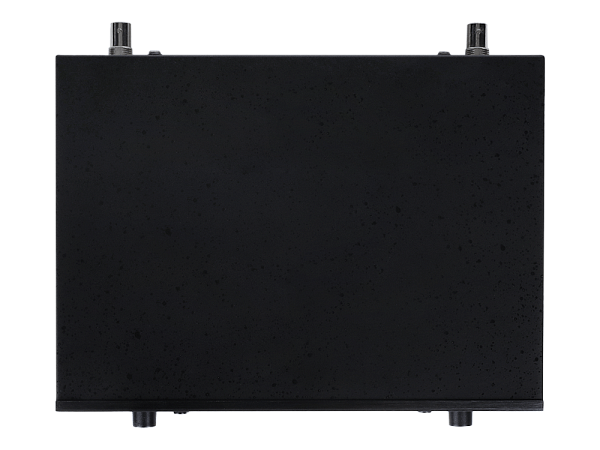 Микрофонная радиосистема Axelvox [DWS7000HT (HT Bundle)] UHF 710-726 MHz, 2 х 32 канала,LCD дисплей, 2х ИК порт, 2 ручных микрофона, 2 держателя на стойку, 2 силиконовых кольца.