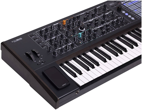 ARTURIA PolyBrute Noir - синтезатор, 61 клавиша, 6 голосная полифония,...