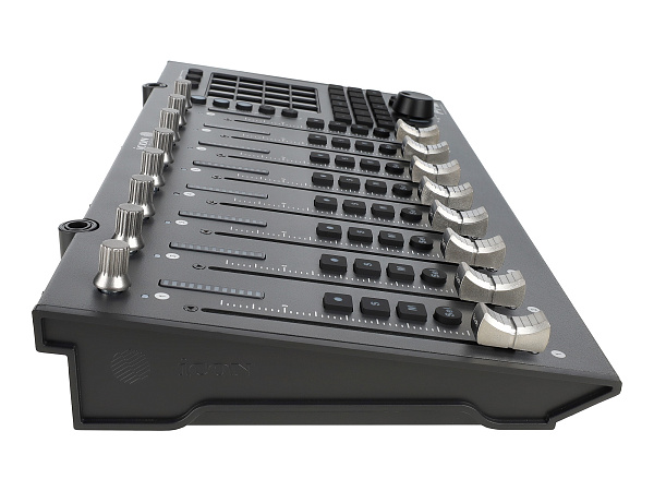 MIDI контроллер [110205A2022] Icon [P1-M] USB MIDI DAW контроллер, 8 моторизованных фейдеров, программируемый 4-дюймовый сенсорный дисплей, LED-индикаторы, колесо Jog оптического энкодера, 8 энкодеров, функциональные кнопки с подсветкой