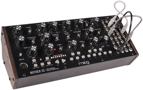 MOOG Mother-32 - Синтезатор аналоговый