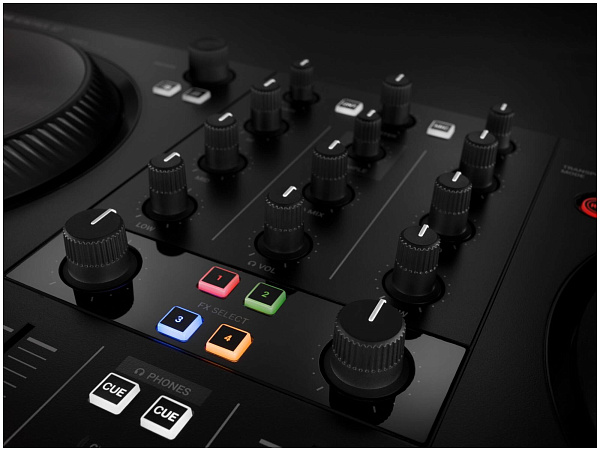 Native Instruments Traktor Kontrol S2 MK3 - 2-х канальный системный контроллер...
