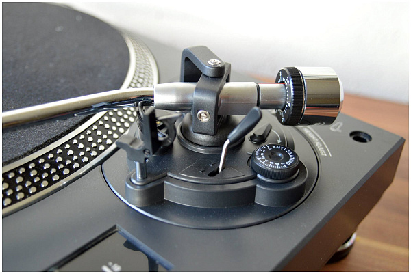 NUMARK TT250USB профессиональный виниловый проигрыватель с прямым приводом.и...