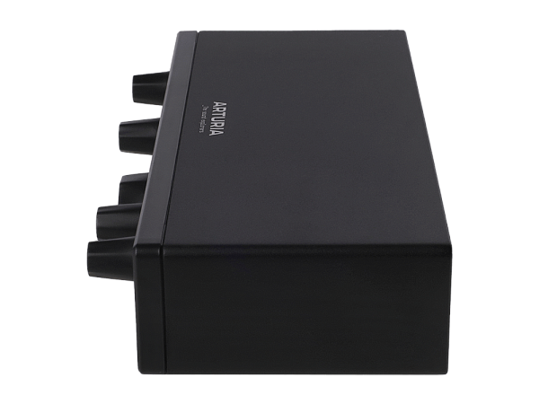 Аудиоинтерфейс USB [800202] Arturia [MiniFuse Recording Pack Black] комплект: MiniFuse 2, микрофон CM1, поп фильтр, наушники EF1 и XLR кабель. Цвет - черный