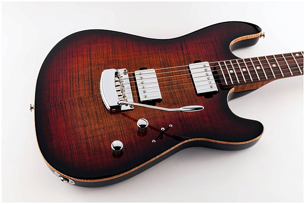 MUSIC MAN H81200 Sabre Bougie Flame - Электрогитара