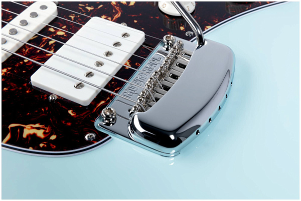 MUSIC MAN H80600 Cutlass RS HSS Powder Blue - Электрогитара