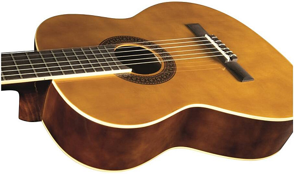 EKO CS-10 - Гитара классическая 4/4