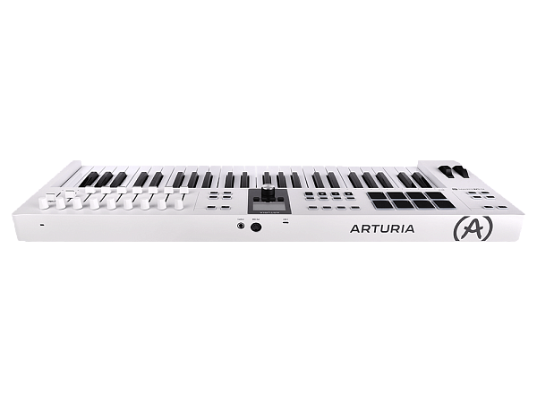 MIDI клавиатура [231521] Arturia [KeyLab Essential 49 mk3 White] 49 клавиш, LCD дисплей, 9 энкодеров, 8 пэдов, 9 фейдеров, 12 кнопок управления, колеса высоты тона и модуляции, 1/4" Jack вход для педали, MIDI выход, Type-C