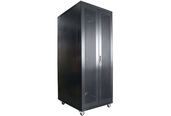 Рэковая стойка Wize Pro [W27U100R-RD] 19”, 27U, 600х1000 мм,  двойная передняя и задняя двери металл. перфорированные , вент.панель из 4 вентиляторов, колеса, рэковые гайки: 20 шт, вес нагрузки 800 кг, сталь,черный (3 места)
