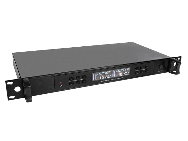 Микрофонная радиосистема Axelvox [DWS7000HT (TD Bundle)] UHF 710-726 MHz, True Diversity, 2 x 32 канала, LCD дисплей, 2х ИК порт, 2 ручных микрофона, 2 силиконовых кольца.