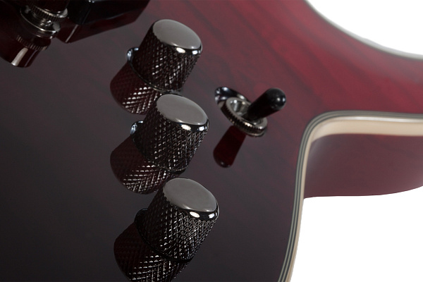 Электрогитара SCHECTER [OMEN EXTREME-6 BB] электрогитара 6-струнная, корпус: красное дерево, топ: стеганый клен, гриф: клен, накладка: палисандр, 24 лада, цвет: Blood Burst (BB)