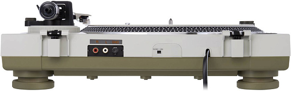ROLAND TT-99 - Виниловый проигрыватель