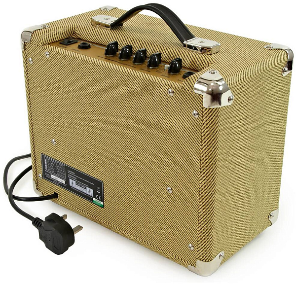 BELCAT V15G - Комбоусилитель