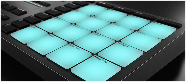 Native Instruments Maschine Mikro Mk3 - Система состоящая из компактного...