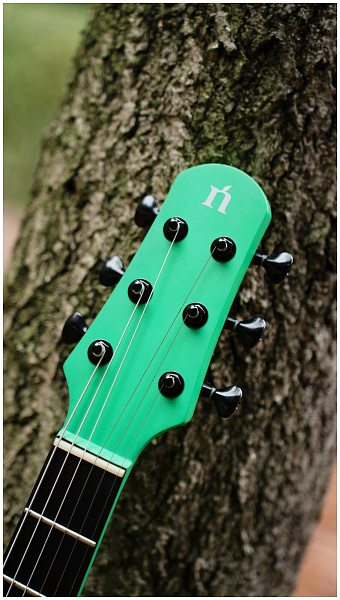 NATASHA SEEKER Mint Green - Электрогитара смарт